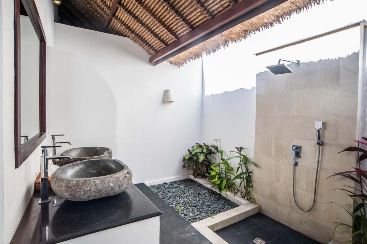 Villa Michiko Uluwatu  Exterior photo