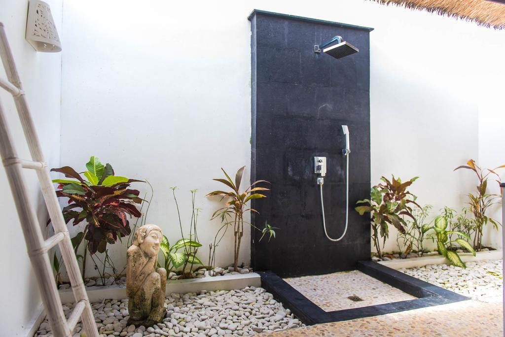 Villa Michiko Uluwatu  Exterior photo