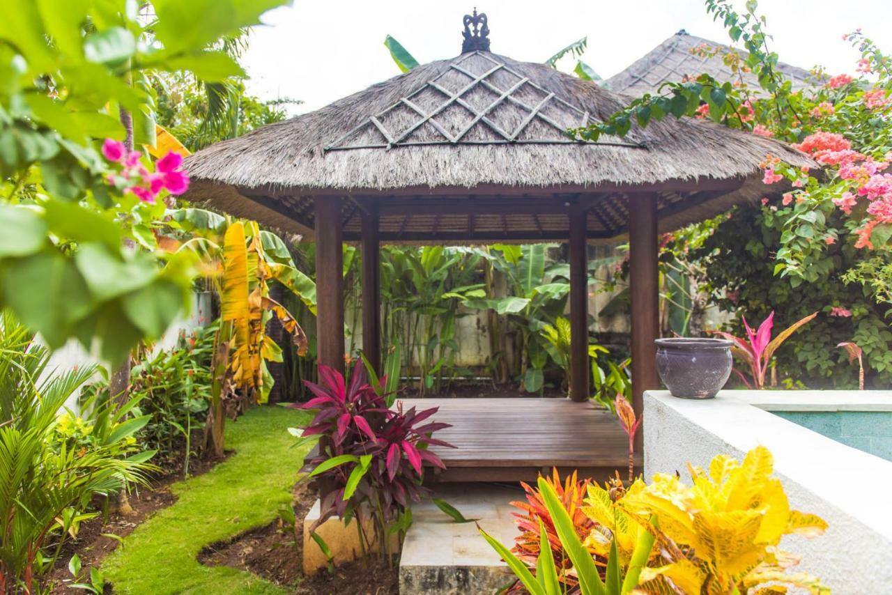 Villa Michiko Uluwatu  Exterior photo